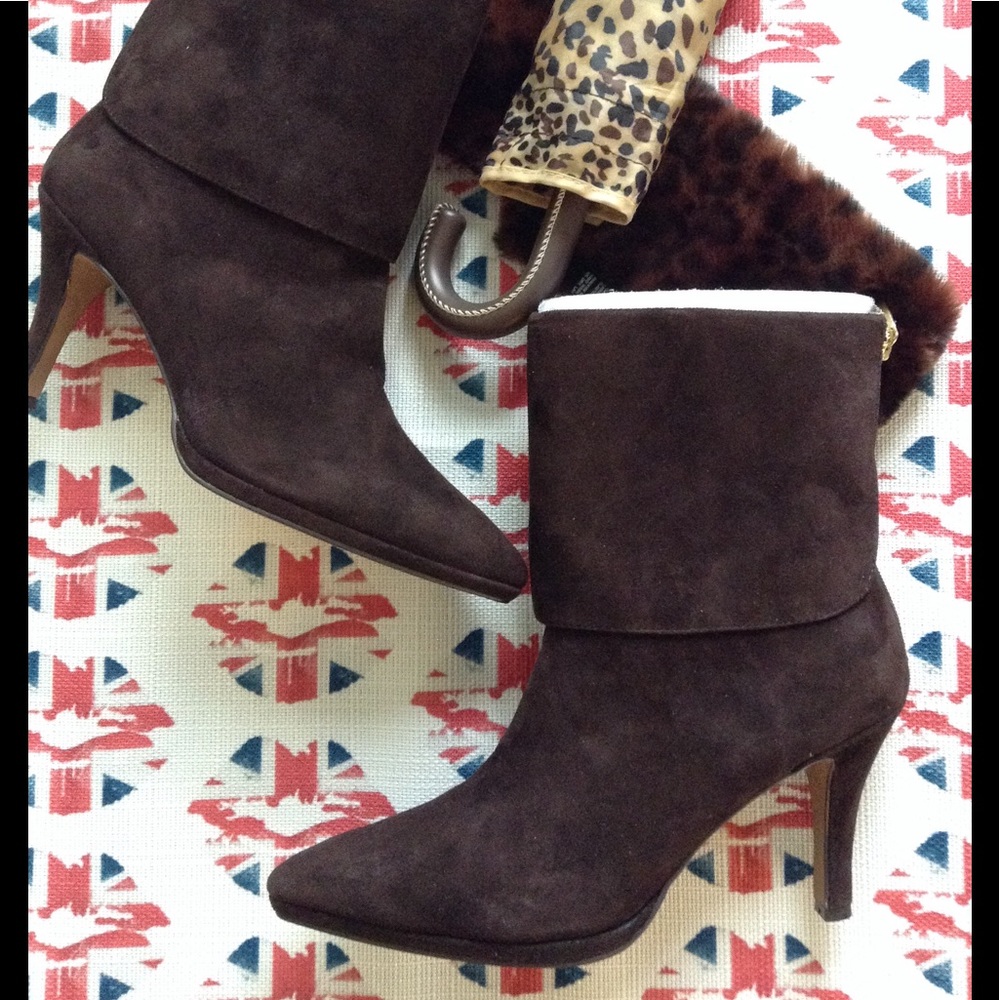 Adrienne Vittadini  Brown Suede Platform Bootie